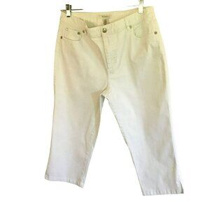 Dress Barn Women's 5-Pocket Stretch Capris in Bright White Size 12 High Rise